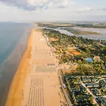 Beachside Flat With Balcony Appartement Bibione