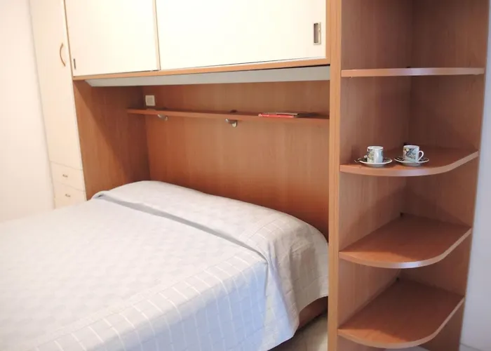 Beachside Flat With Balcony Bibione